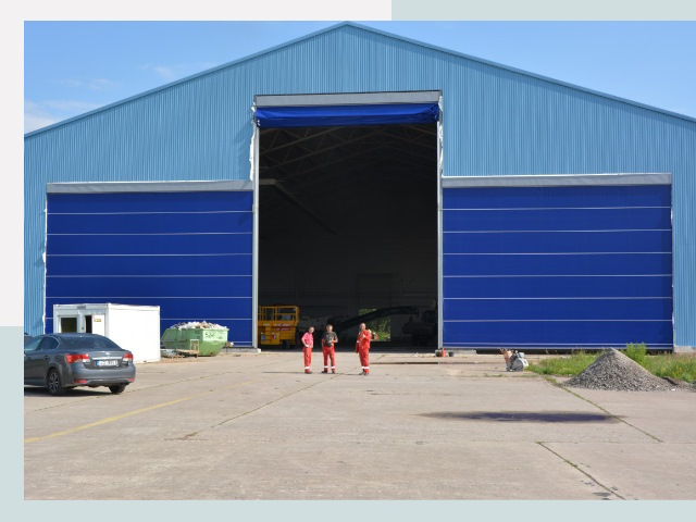 Ангарные ворота в Нерюнгри от СтальСтрой-Нрю по цене 652 руб.